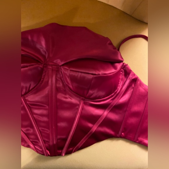 Corset top in blood red colour - Picture 2 of 5